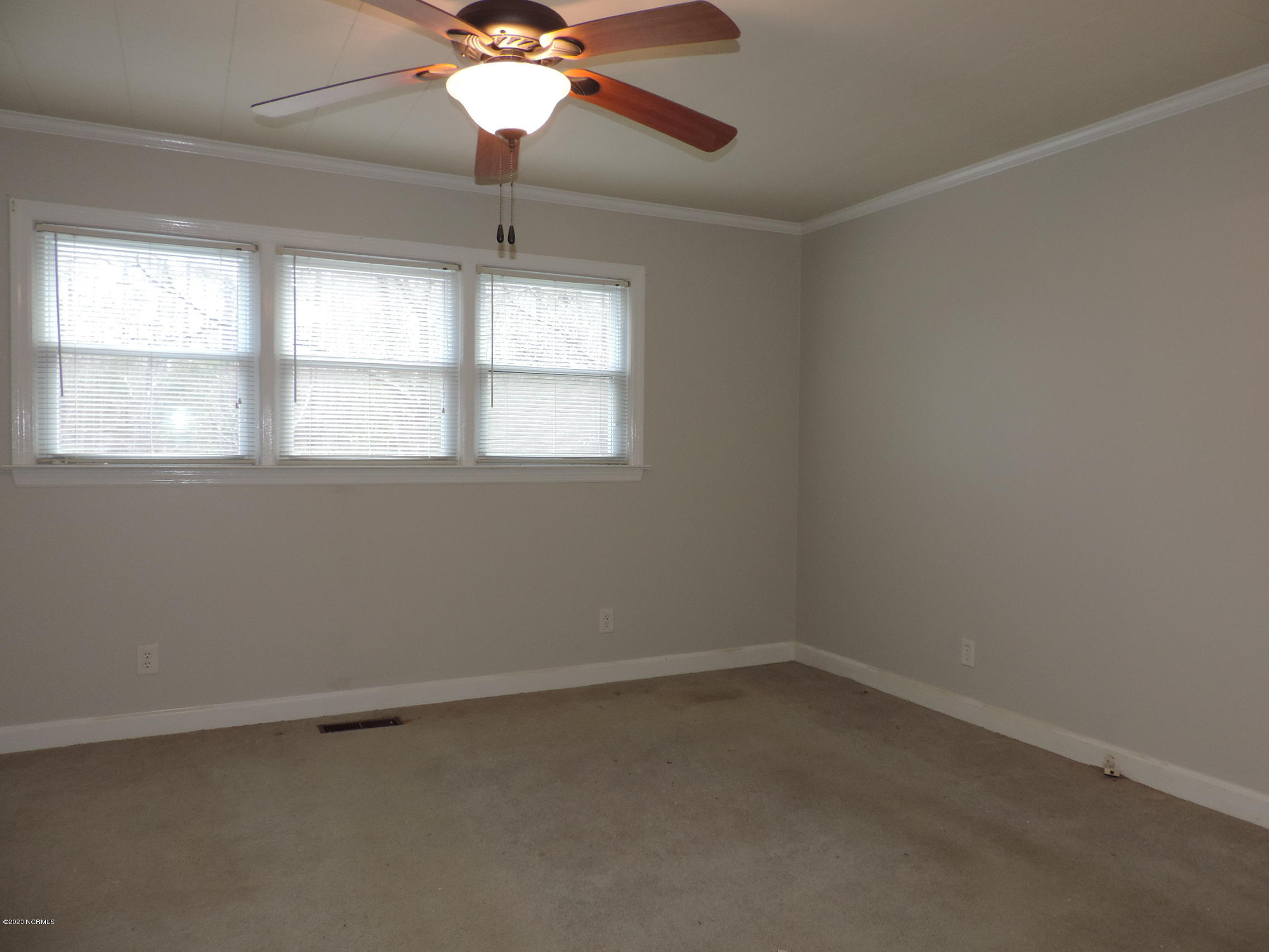 411 Flanners Beach Road New Bern, NC 28560 - Photo 31 of 44 master bedroom
