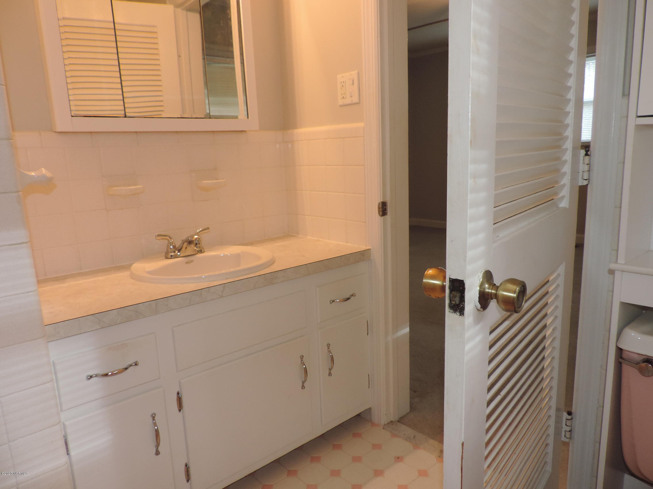 411 Flanners Beach Road New Bern, NC 28560 - Photo 35 of 44 DSCN9580