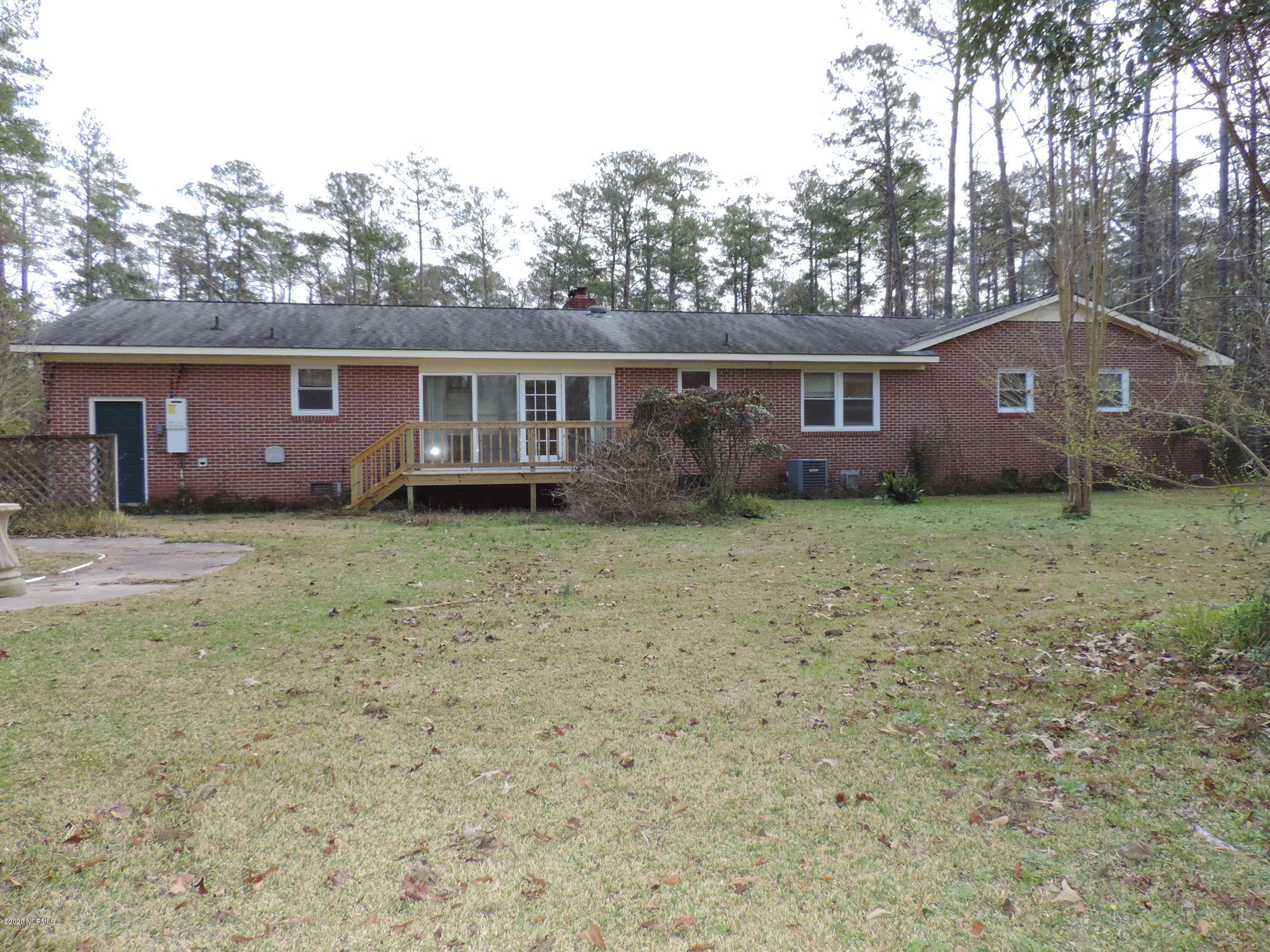 411 Flanners Beach Road New Bern, NC 28560 - Photo 38 of 44 back of house