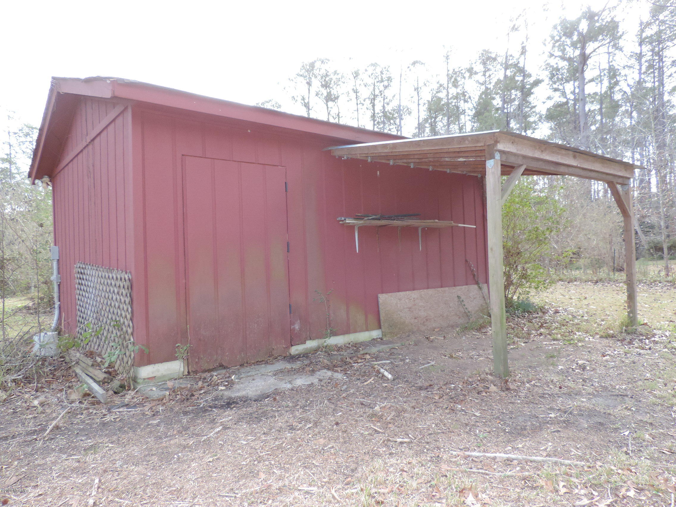 411 Flanners Beach Road New Bern, NC 28560 - Photo 40 of 44 DSCN9589