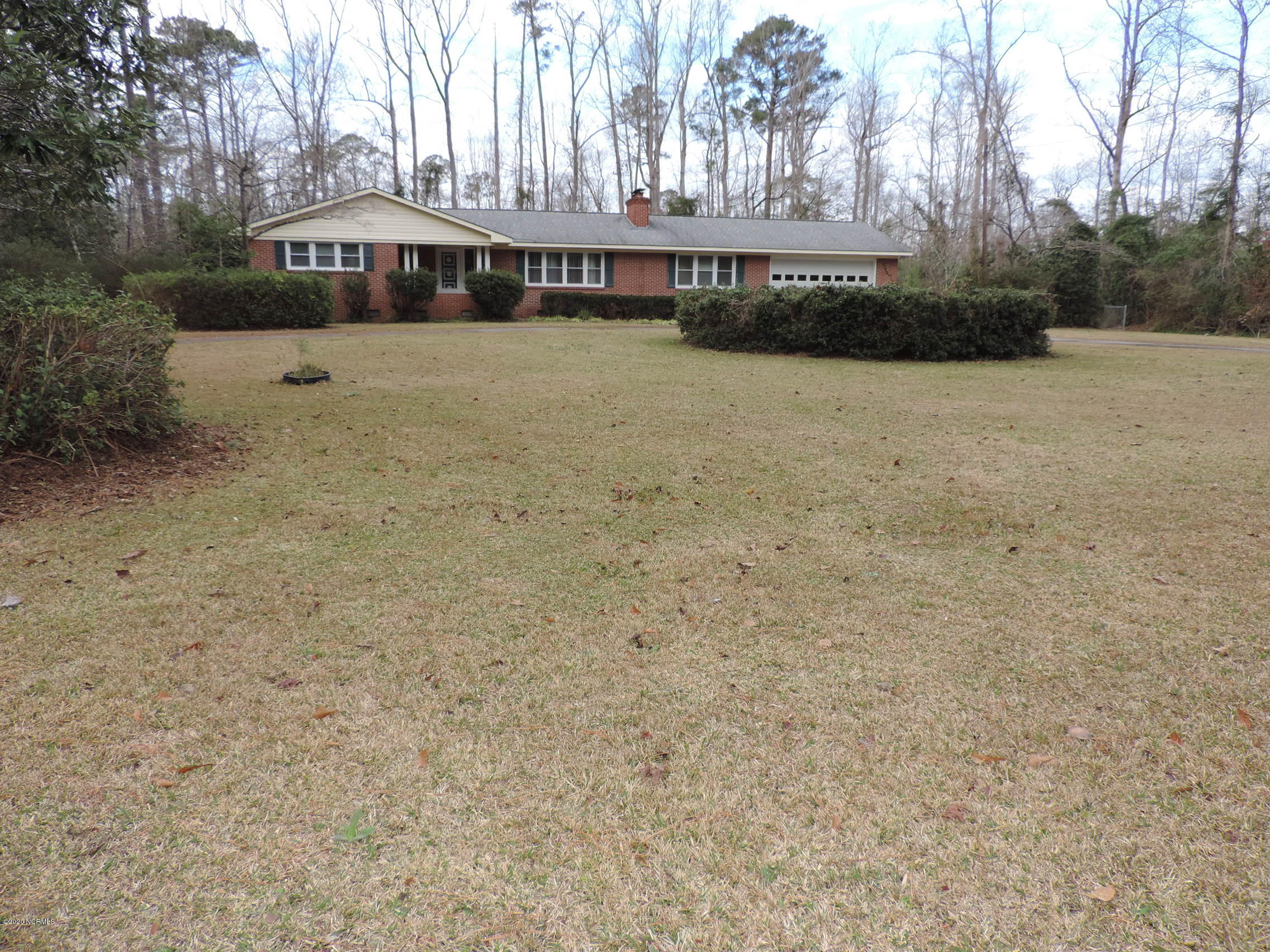 411 Flanners Beach Road New Bern, NC 28560 - Photo 44 of 44 beautifully established yard