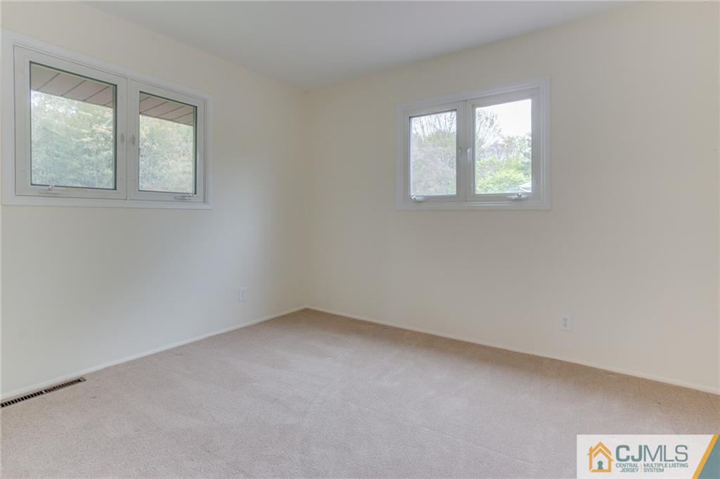 22 Raleigh Road Kendall Park, NJ 08824 - Photo 14 of 21 Gallery Image 14