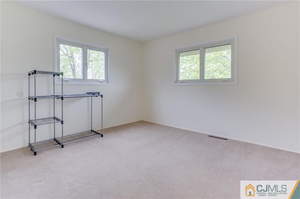 22 Raleigh Road Kendall Park, NJ 08824 - Photo 15 of 21 Gallery Image 15