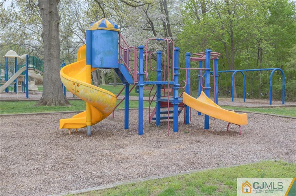 22 Raleigh Road Kendall Park, NJ 08824 - Photo 20 of 21 Gallery Image 20