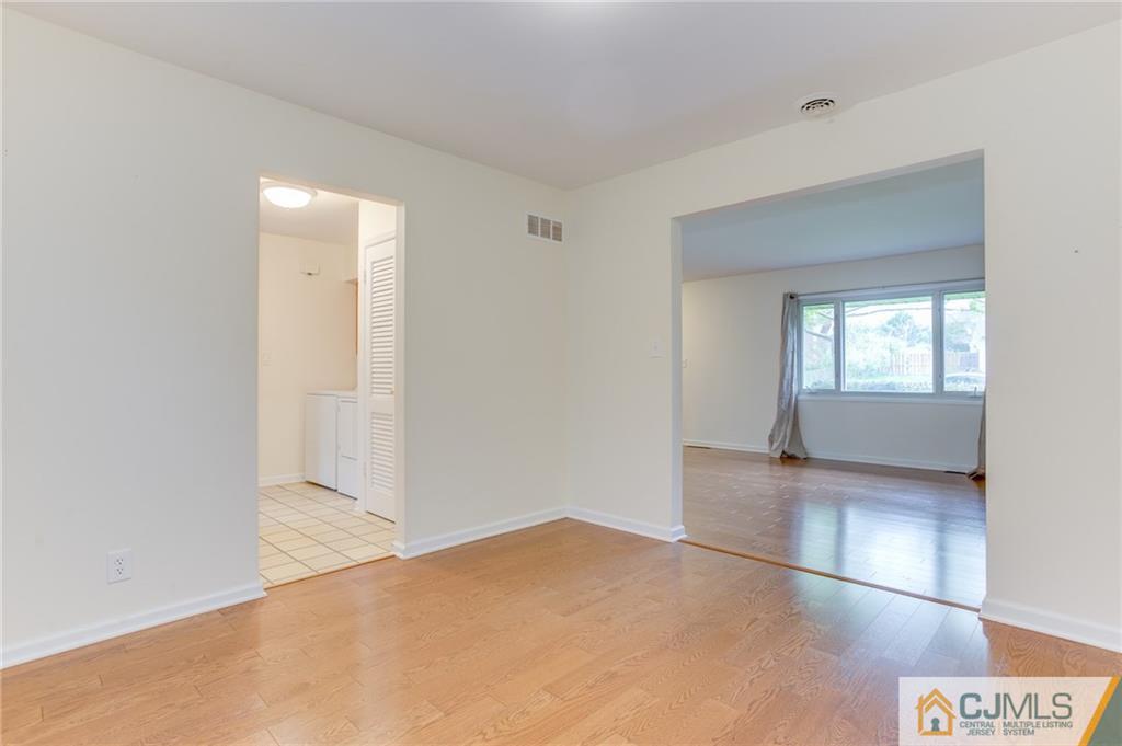 22 Raleigh Road Kendall Park, NJ 08824 - Photo 3 of 21 Gallery Image 3