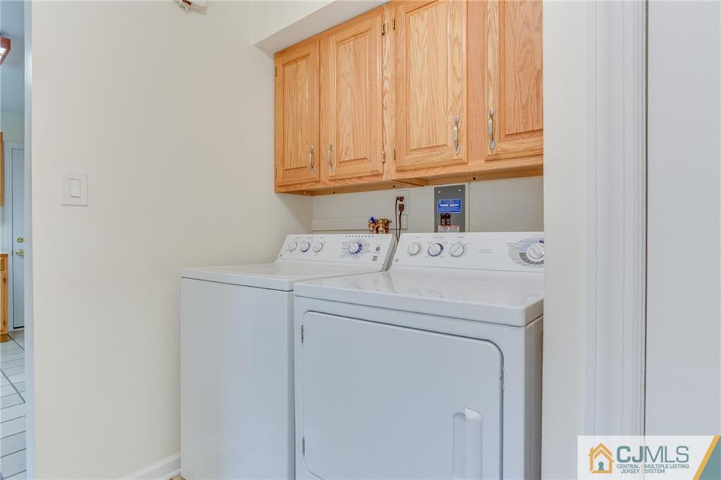 22 Raleigh Road Kendall Park, NJ 08824 - Photo 10 of 21 Gallery Image 10