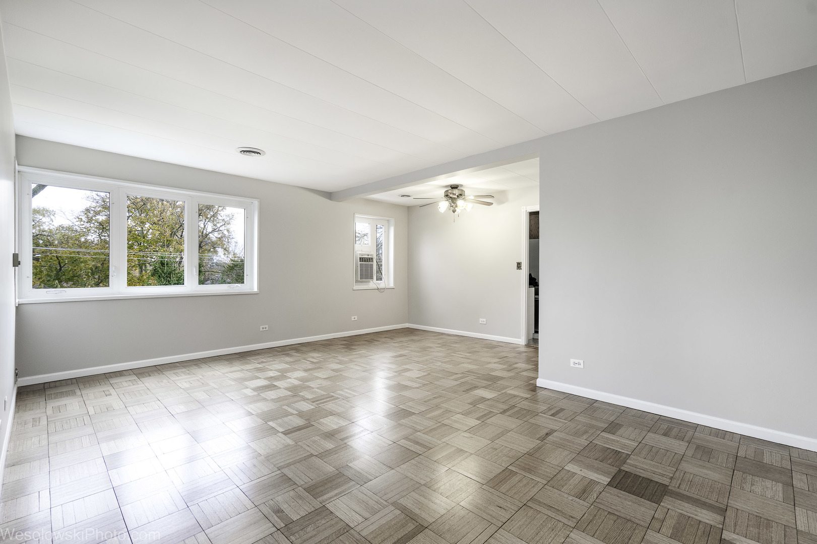 7210 Oak Avenue, Unit 4SW River Forest, IL 60305 - Photo 13 of 19 a view of an empty room with a window