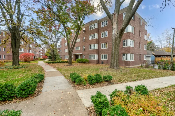 $159,000 | 7210 Oak Avenue, Unit 4SW, River Forest, IL 60305