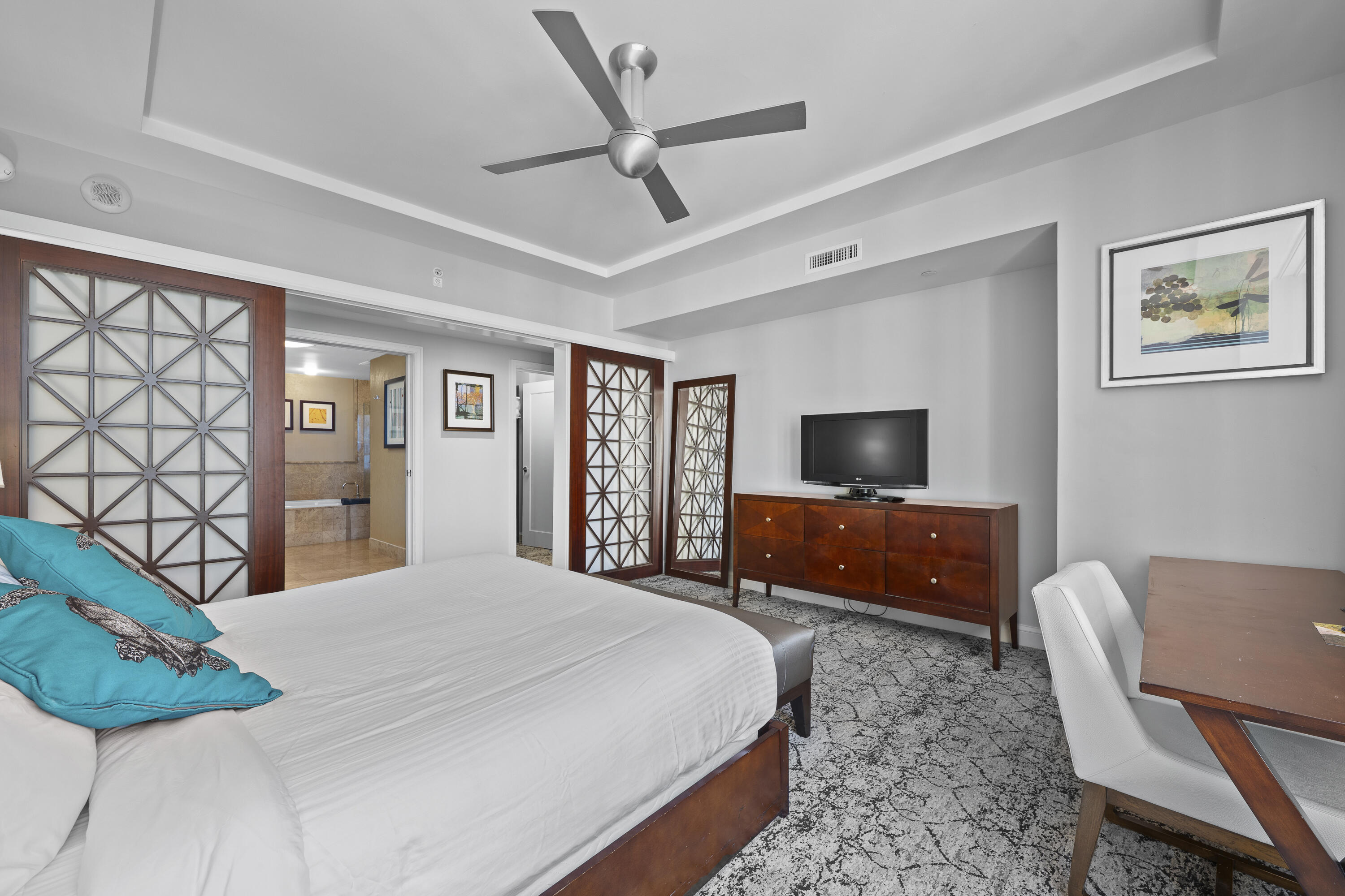 3800 North Ocean Drive, Unit 710 Singer Island, FL 33404 - Photo 14 of 32 710 master bed reversed