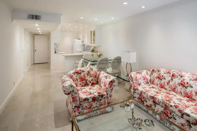 $850,000 | 101 2nd Street, Unit 2, Los Altos, CA 94022