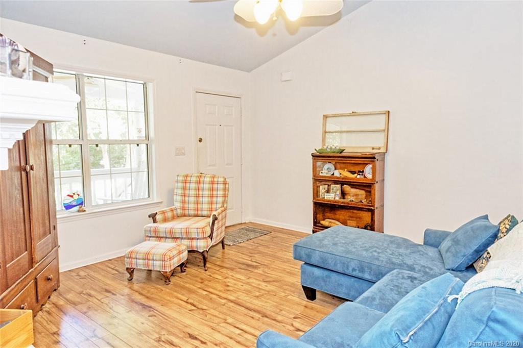 264 Bubbling Well Road Denver, NC 28037 - Photo 14 of 43 Gallery Image 14
