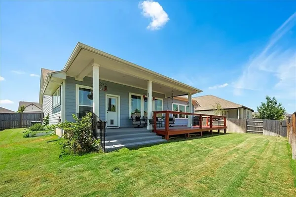 $2,775 | 108 Charles Zanco Drive, Bastrop, TX 78602