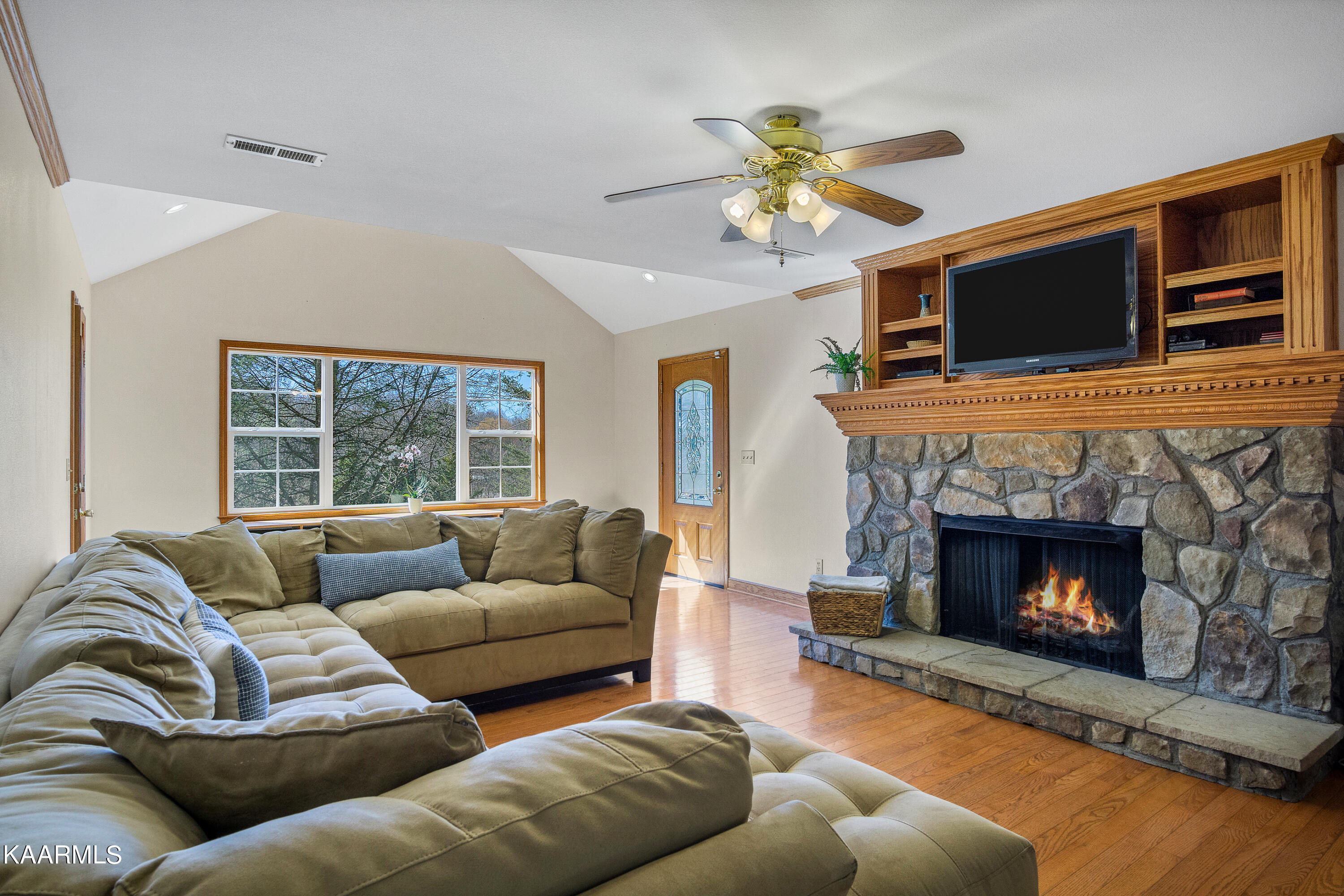 4929 Henry Town Road Sevierville, TN 37876 - Photo 6 of 30 DSC03263