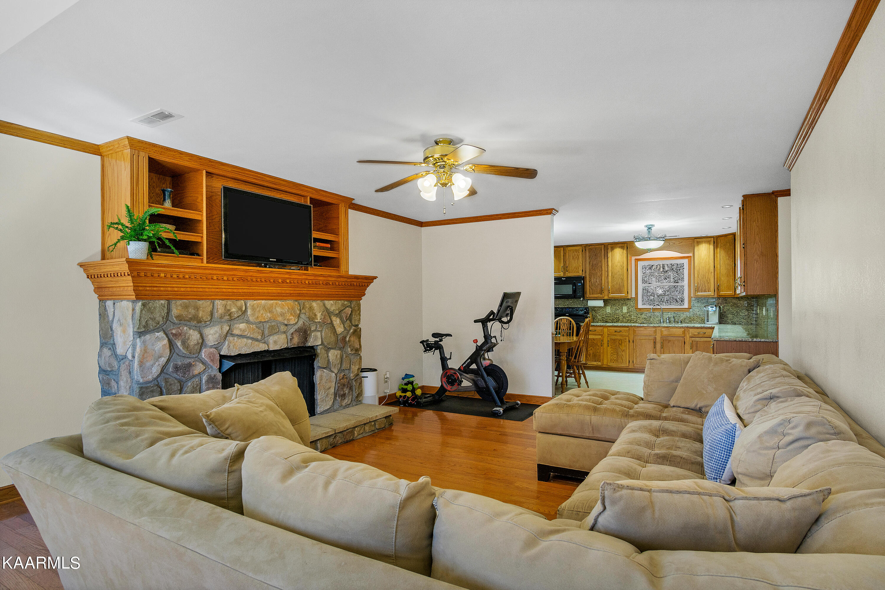 4929 Henry Town Road Sevierville, TN 37876 - Photo 7 of 30 DSC03260