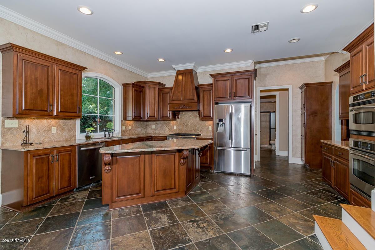 175 Ridgecrest Drive Sunset, LA 70584 - Photo 6 of 32
