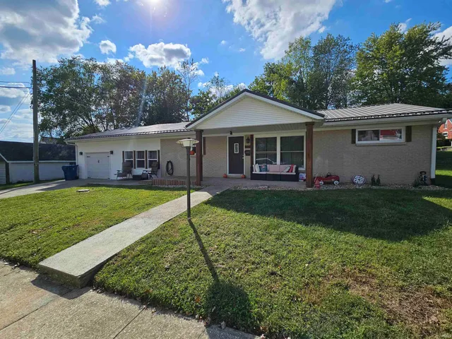 $265,000 | 100 South John Poindexter Street, Odon, IN 47562