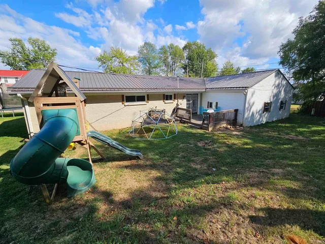 $265,000 | 100 South John Poindexter Street, Odon, IN 47562