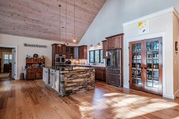 $3,395,000 | 148 Meadowbrook Lane, Naples, ME 04055