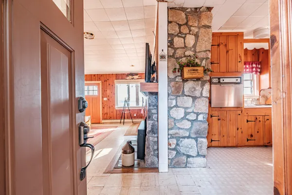 $3,395,000 | 148 Meadowbrook Lane, Naples, ME 04055