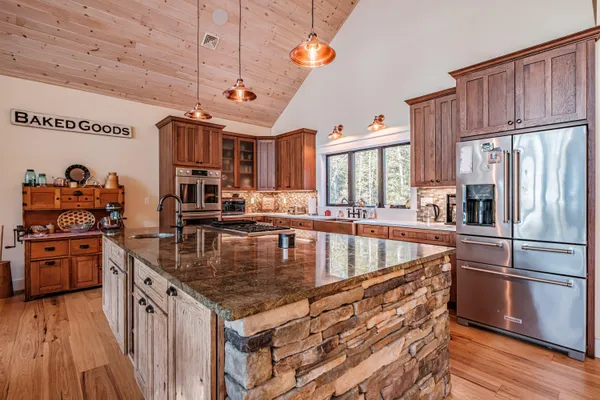 $3,395,000 | 148 Meadowbrook Lane, Naples, ME 04055