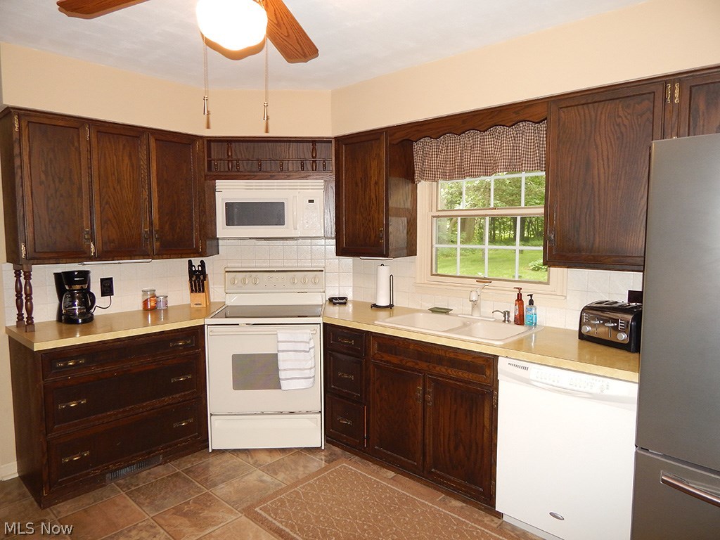 4634 Poe Road Medina, OH 44256 - Photo 5 of 23 Gallery Image 5