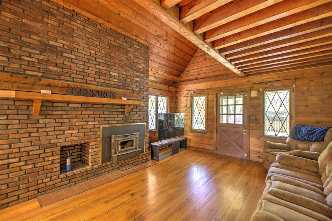 4224 East Lost Bridge Road Decatur, IL 62521 - Photo 4 of 22 Gallery Image 4