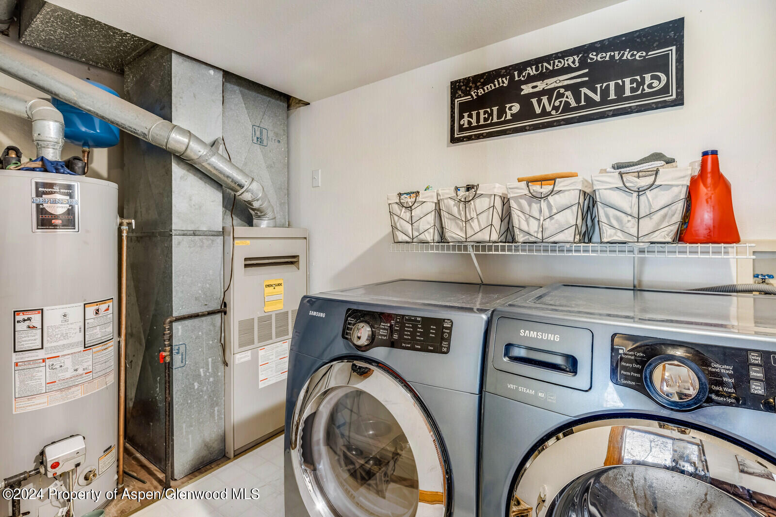176 Rabbit Road Carbondale, CO 81623 - Photo 22 of 29 a utility room with dryer and washer