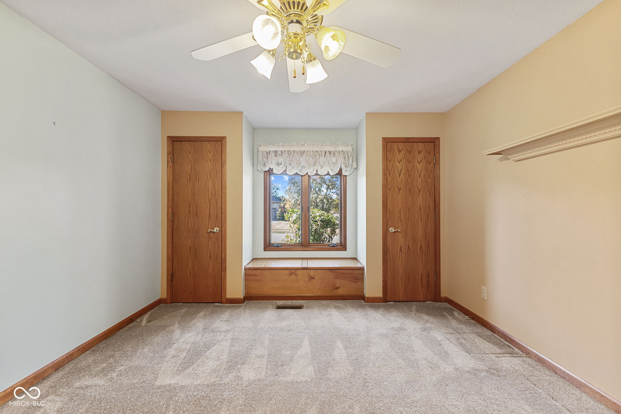449 Estes Road Greenwood, IN 46142 - Photo 10 of 42 Gallery Image 10