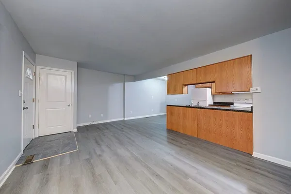 $799,900 | 260 West Unadilla Street, Pinckney, MI 48169