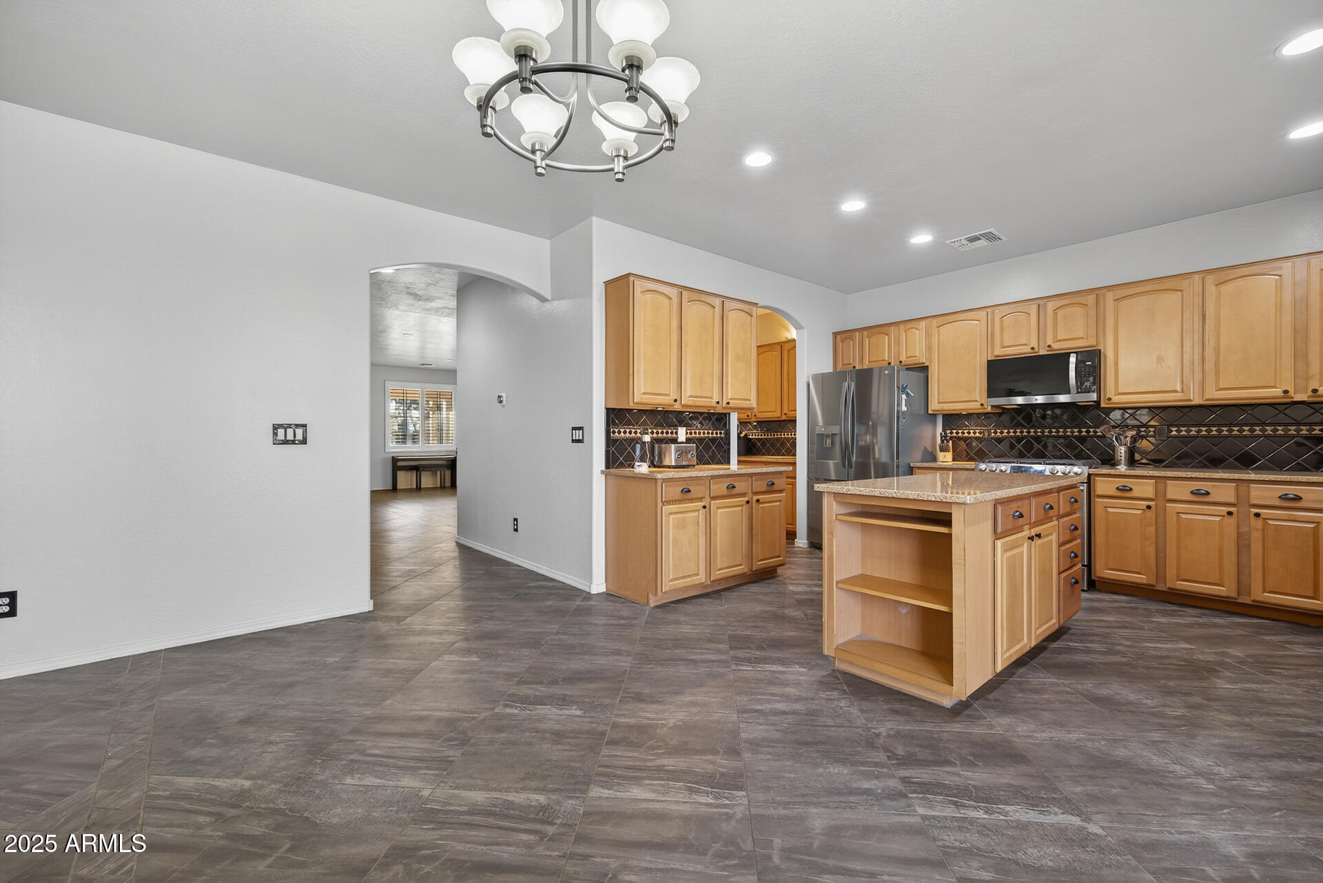 28305 North Desert Native Street San Tan Valley, AZ 85143 - Photo 24 of 81 22)KITCHEN