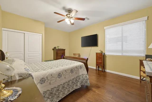 a view of a park with welcome board