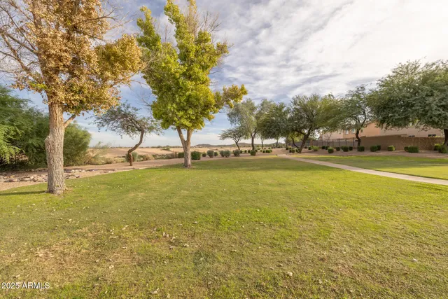 $538,900 | 28305 North Desert Native Street, San Tan Valley, AZ 85143
