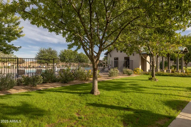 $538,900 | 28305 North Desert Native Street, San Tan Valley, AZ 85143