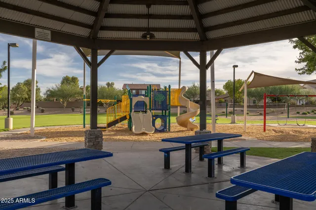 $538,900 | 28305 North Desert Native Street, San Tan Valley, AZ 85143