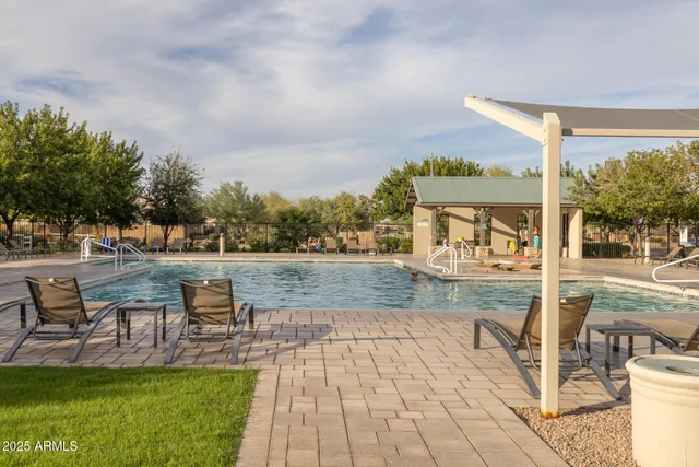 $538,900 | 28305 North Desert Native Street, San Tan Valley, AZ 85143