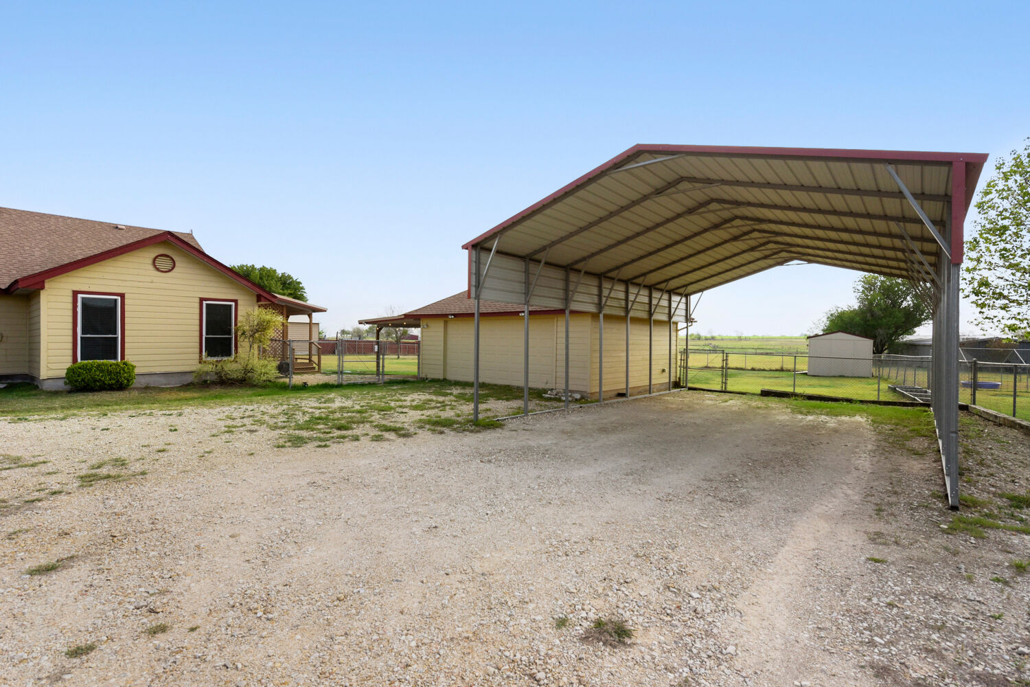 2601 Windy Ridge Road Taylor, TX 76574 - Photo 24 of 30 Carport