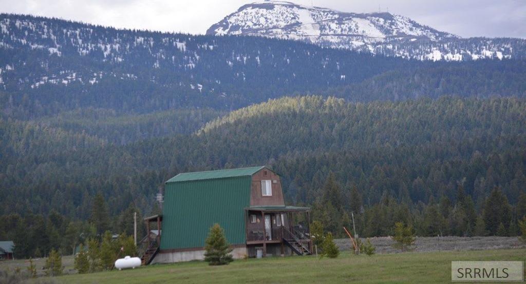 3549 Old Shotgun Road Island Park, ID 83429 - Photo 2 of 21