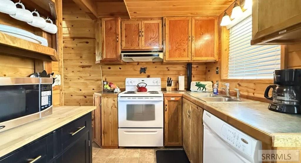 3549 Old Shotgun Road Island Park, ID 83429 - Photo 7 of 21