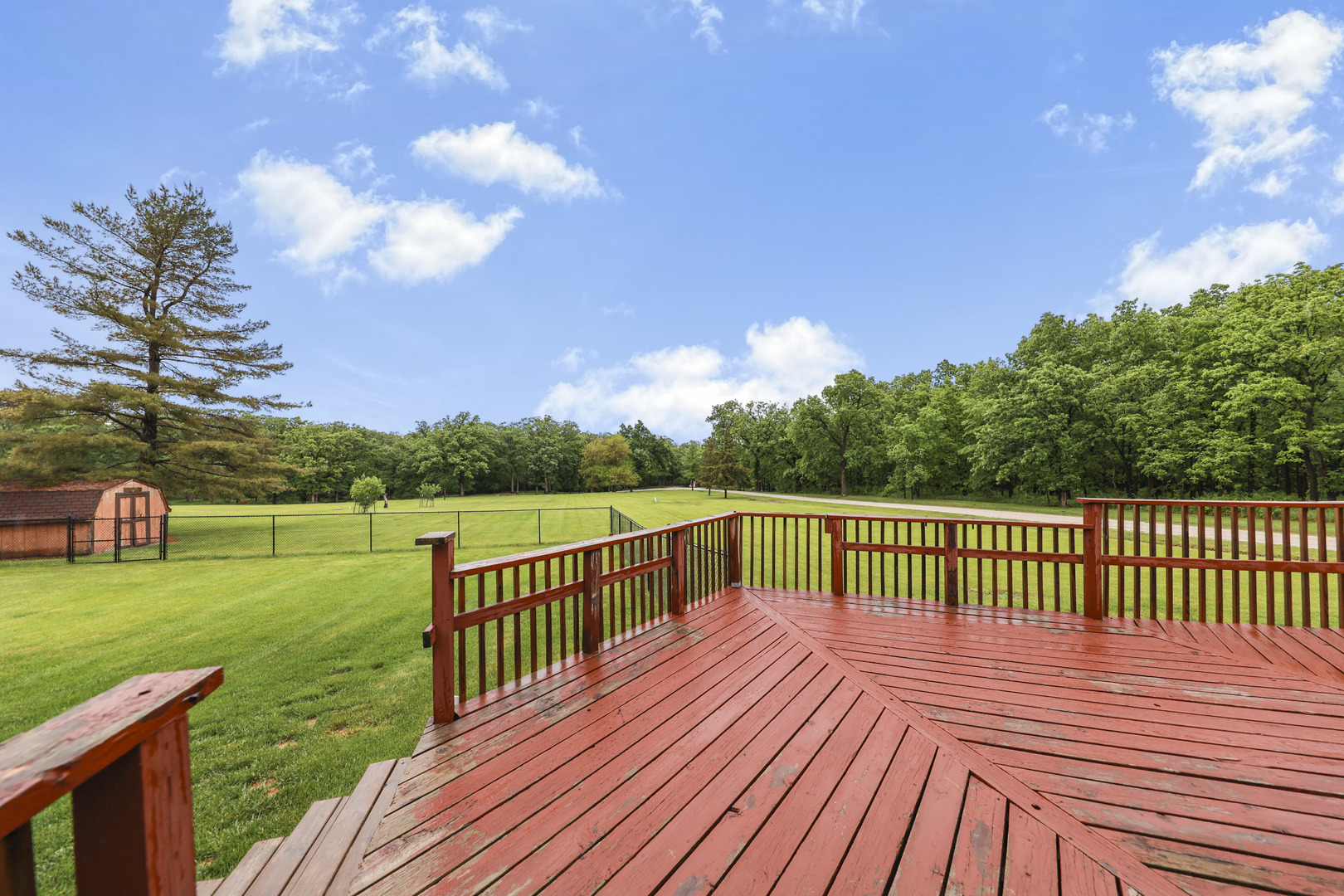2433 East 2850th Road Marseilles, IL 61341 - Photo 18 of 20 a view of deck with a garden