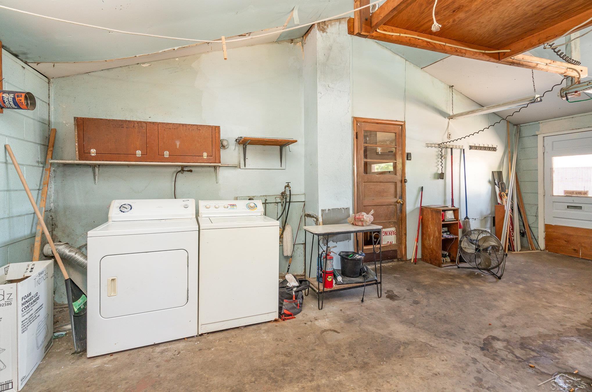 802 24th Street Bay City, MI 48708 - Photo 16 of 22 50145450-11f463bf-a774-4f04-ba7e-a3d10392f3e4.JPG