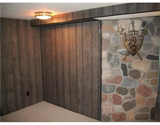 469 Game Farm Road New Castle, PA 16101 - Photo 14 of 16 Den/Family/Great Room.