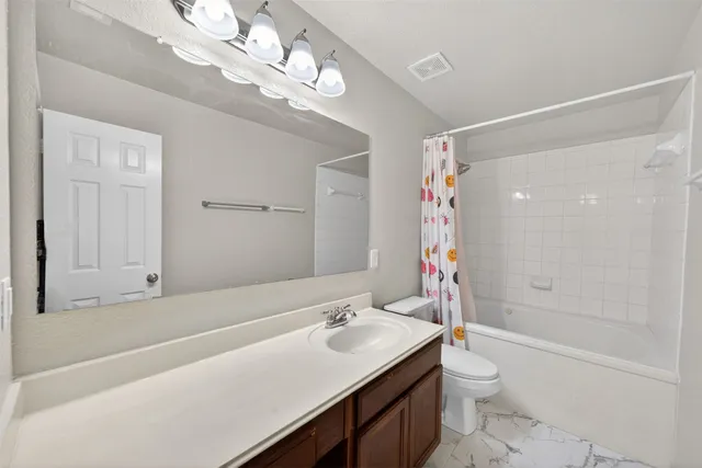 $214,900 | 18927 Remington Bend Drive, Houston, TX 77073