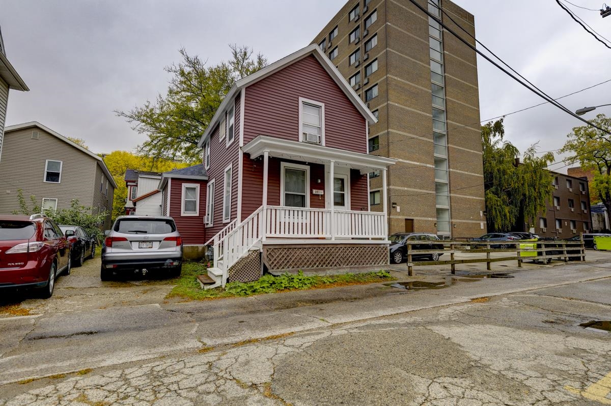 205 North Frances Street Madison, WI 53703 - Photo 12 of 40