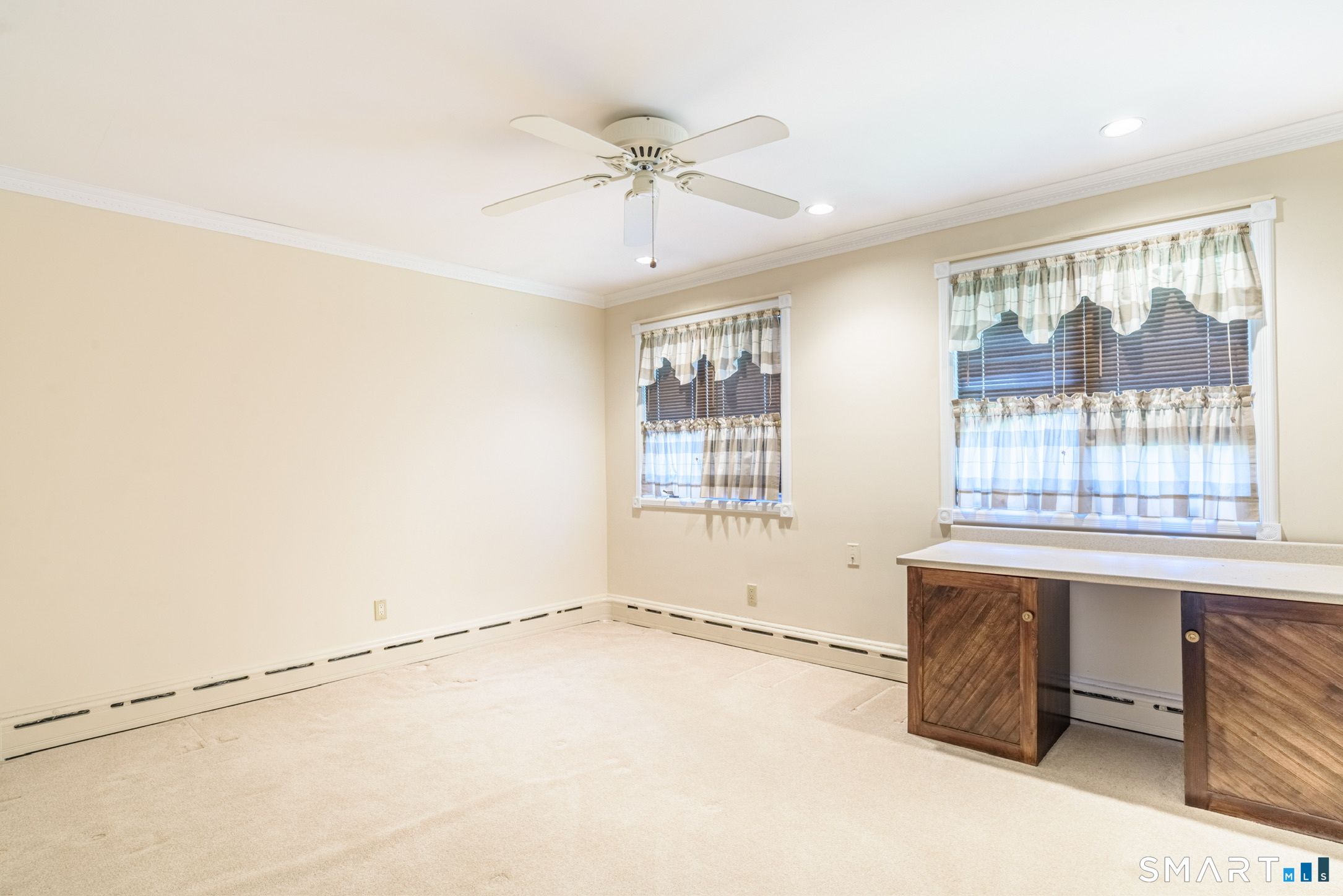 142 Williams Road Trumbull, CT 06611 - Photo 16 of 40