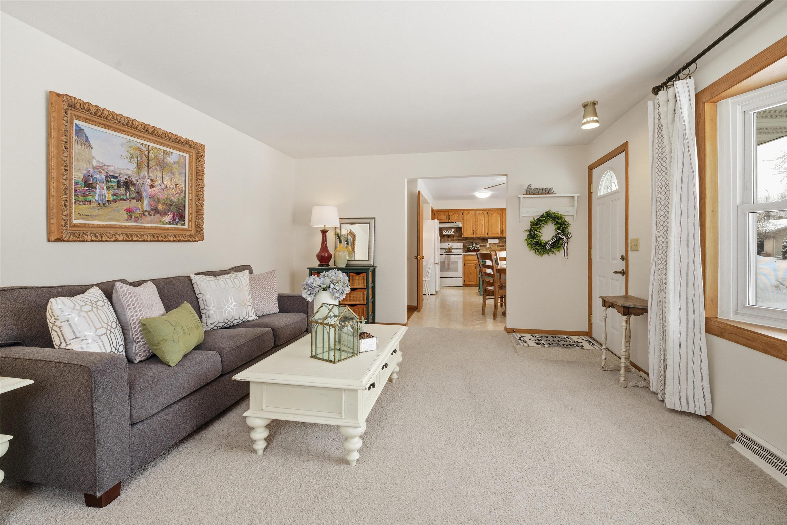 107 Ramlen Court Appleton, WI 54915 - Photo 4 of 36