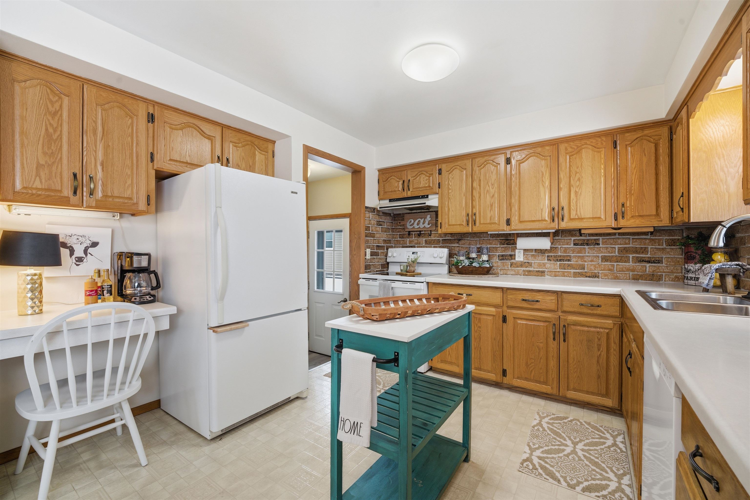 107 Ramlen Court Appleton, WI 54915 - Photo 8 of 36