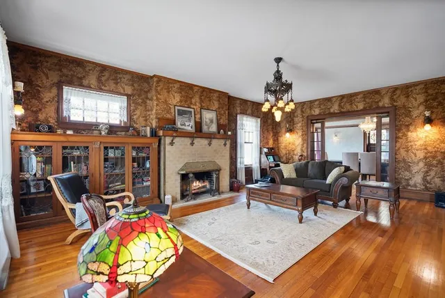 $449,000 | 500 East Myrtle Street, Independence, KS 67301