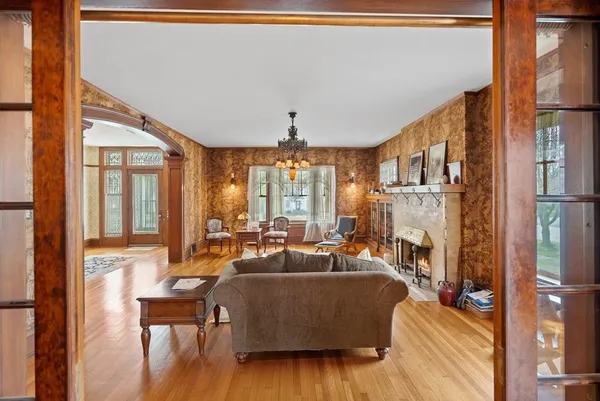 $436,000 | 500 East Myrtle Street, Independence, KS 67301