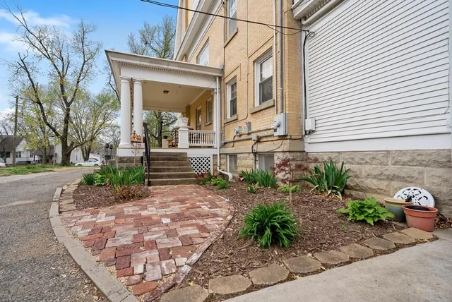 $449,000 | 500 East Myrtle Street, Independence, KS 67301