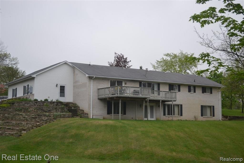 3550 Gregory Road Lake Orion, MI 48359 - Photo 8 of 24 DSC_6317.JPG